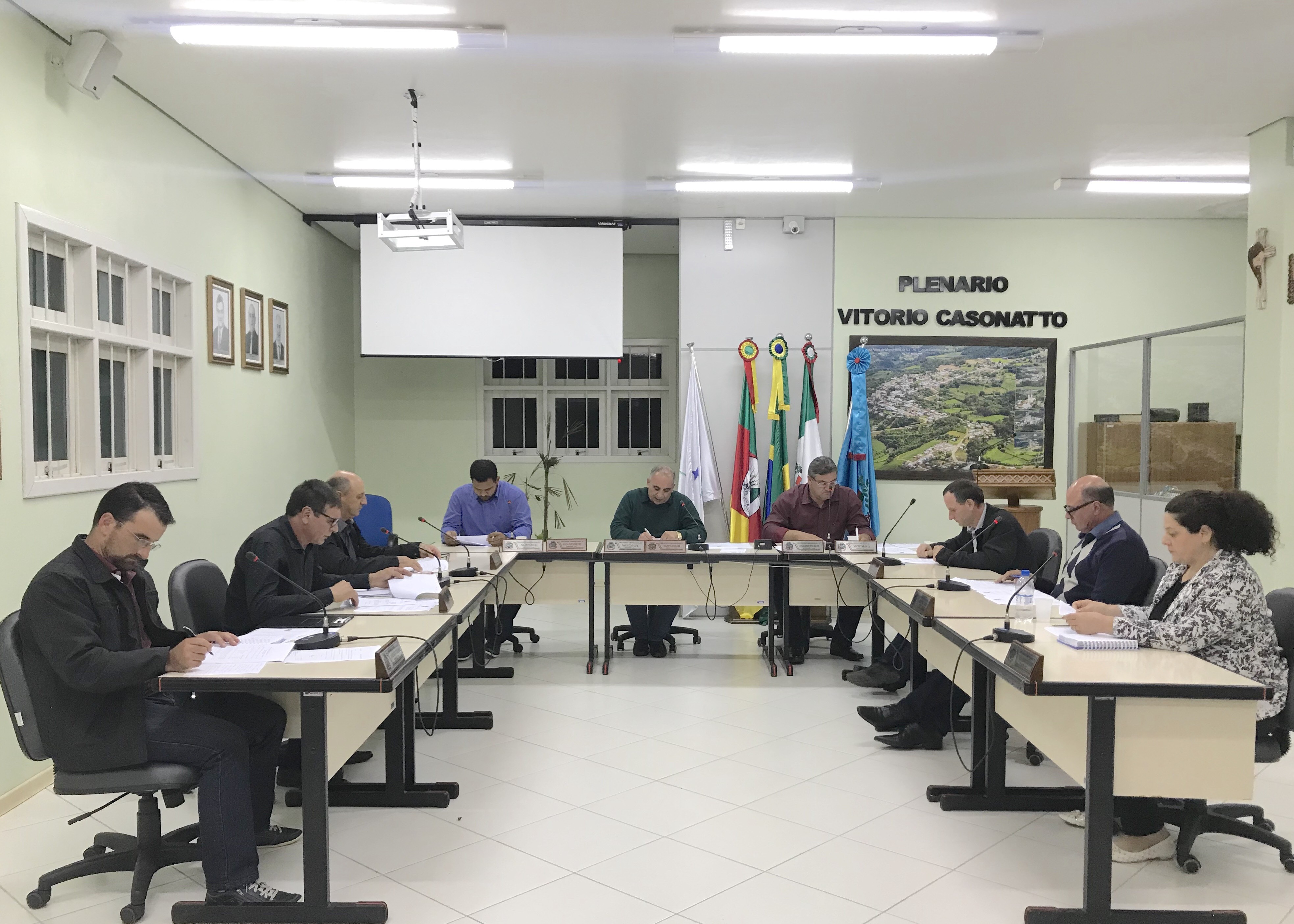 Aprovada contratação emergencial de funcionários por vereadores