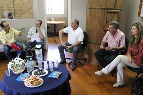 Nilso Cavaleri participa de reunião do Parlamento Regional