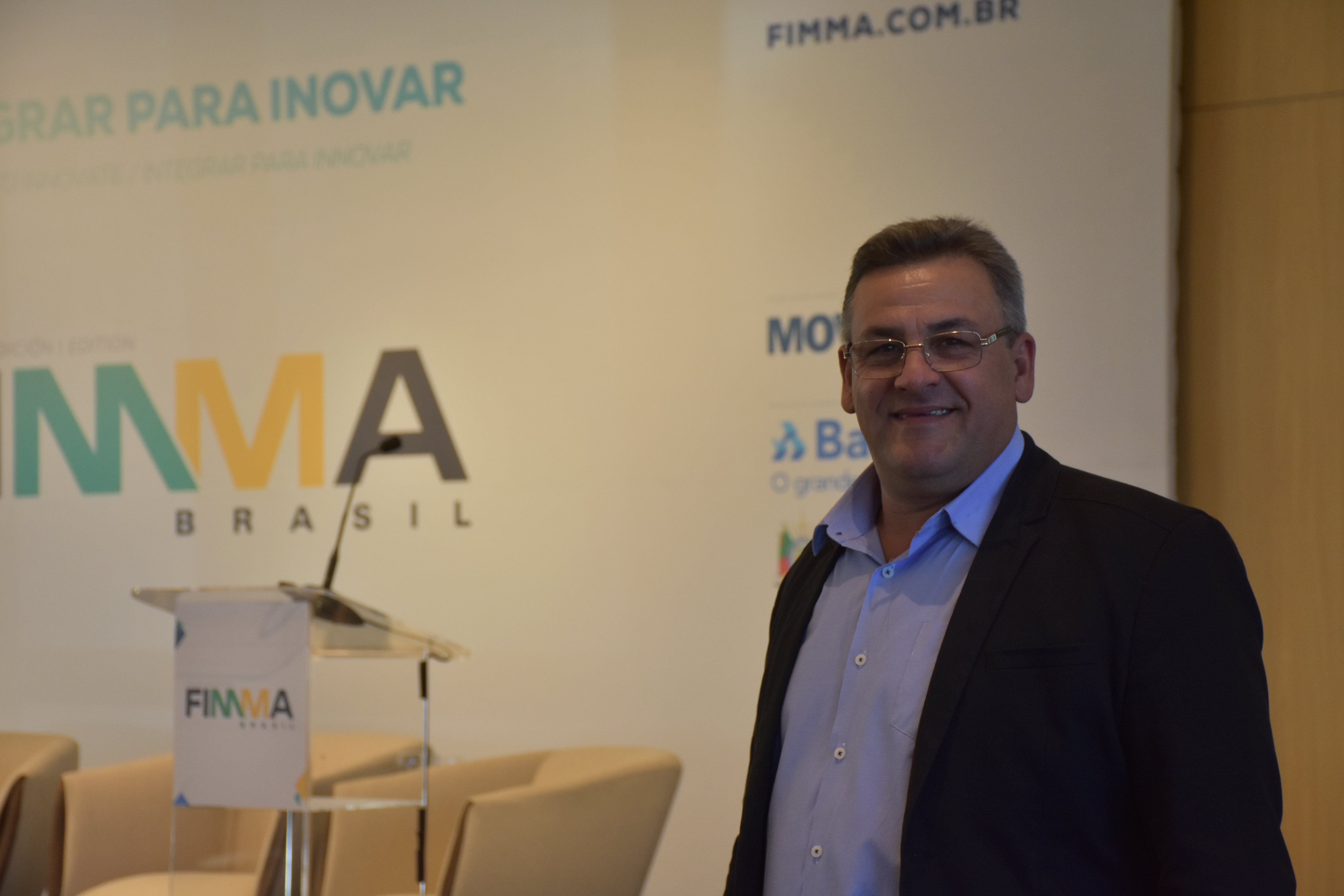 Vereador participa da abertura da Fimma Brasil