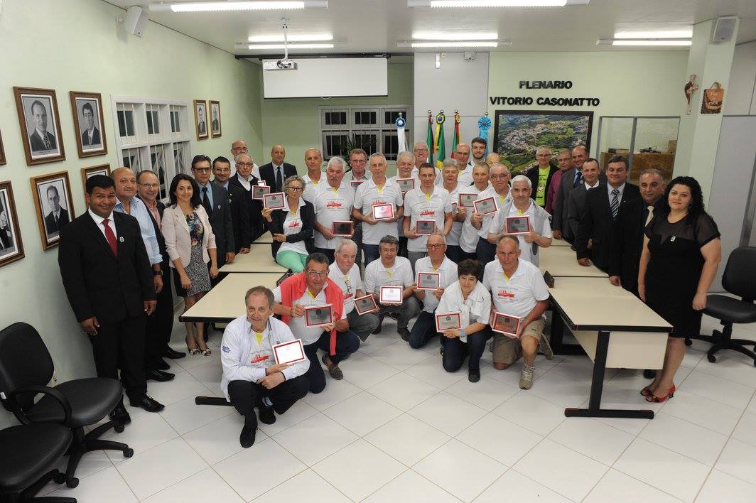 Sessão Solene homenageia 15 anos do Gemellaggio entre Monte Belo do Sul e Schiavon